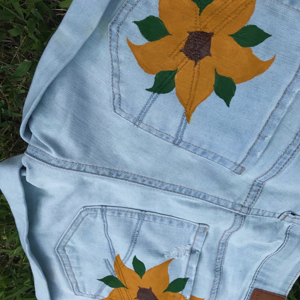 Sunflower Bum Shorts - Picture 3 of 4
